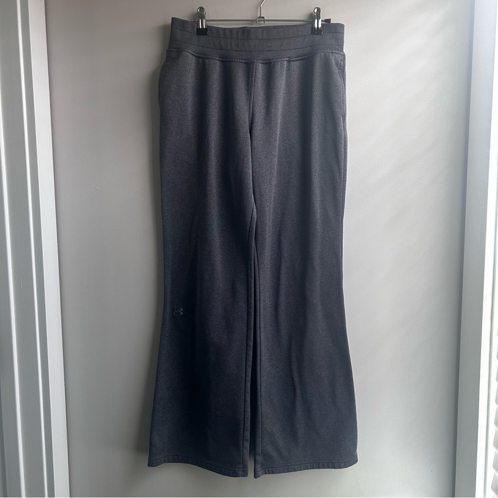 Under Armour Storm Women's Sweats Size medium Grey